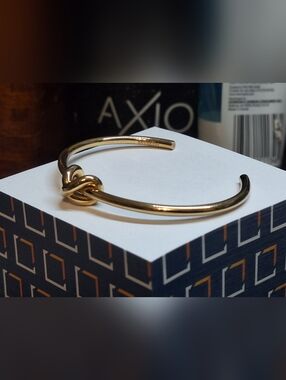 MVMT Gold Knot Open Cuff Bracelet 18k Gold Plated
